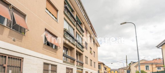 Apartamento de 1 dormitorio en Corsico, Italy No. 287380 32