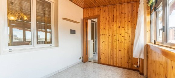 Apartamento de 1 dormitorio en Corsico, Italy No. 287380 6