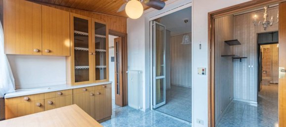 Apartamento de 1 dormitorio en Corsico, Italy No. 287380 10