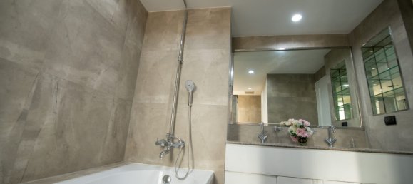 3 bedrooms Condo in Bangkok, Thailand No. 6608 12