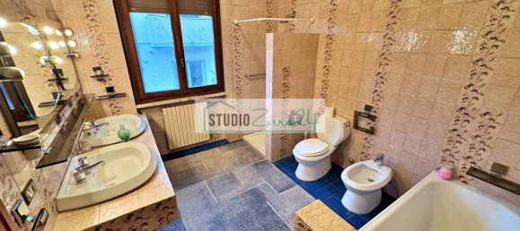 4 bedrooms Villa in Pietrasanta, Italy No. 51014 18