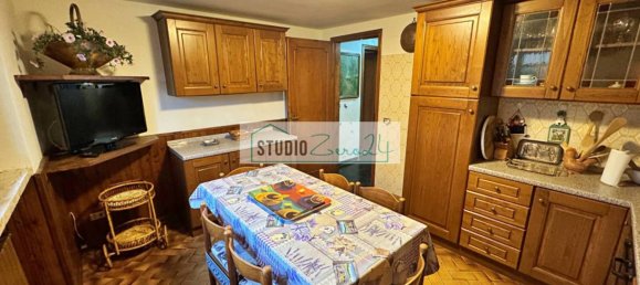 4 bedrooms Villa in Pietrasanta, Italy No. 51014 25