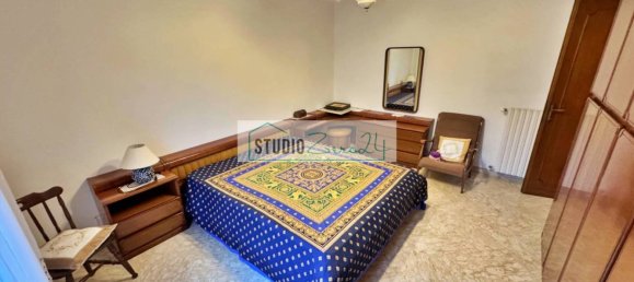 4 bedrooms Villa in Pietrasanta, Italy No. 51014 15