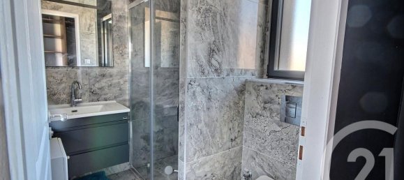 4 bedrooms House in Mer, France No. 250825 9