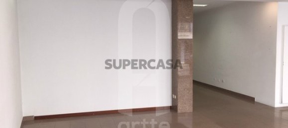 174m² Commercial property in Aveiro, Portugal No. 165216 13