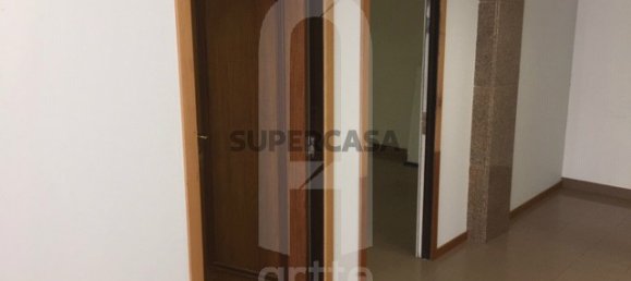 174m² Commercial property in Aveiro, Portugal No. 165216 18