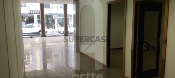 174m² Commercial property in Aveiro, Portugal No. 165216 7