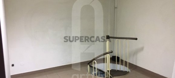 174m² Commercial property in Aveiro, Portugal No. 165216 21