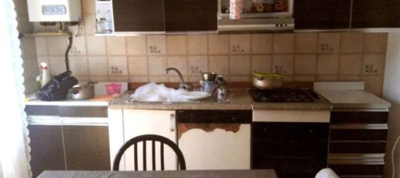 4 rooms Apartment in Cappelle sul Tavo, Italy No. 238422 5