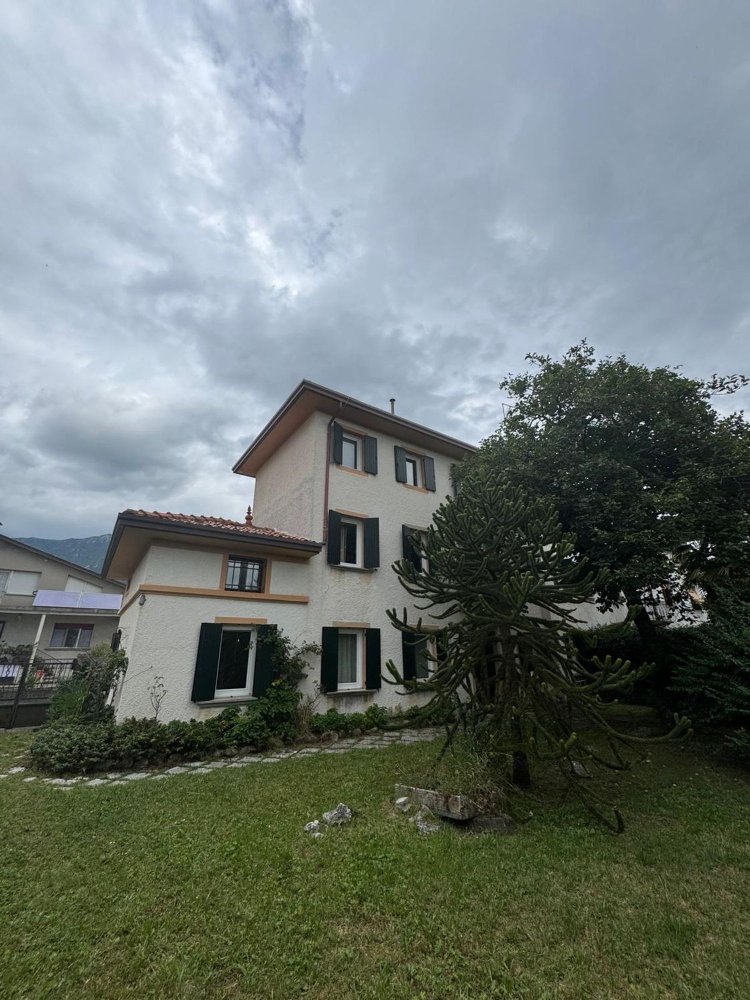 10 rooms House in Pordenone, Italy No. 278527