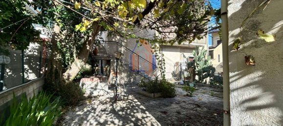 Casa de 3 divisões em Catanzaro, Italy N.º 86925 2