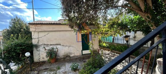 Casa de 3 divisões em Catanzaro, Italy N.º 86925 12