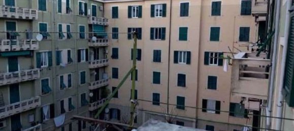 3 Schlafzimmer Wohnung in Genoa, Italy, Nr. 335725 9