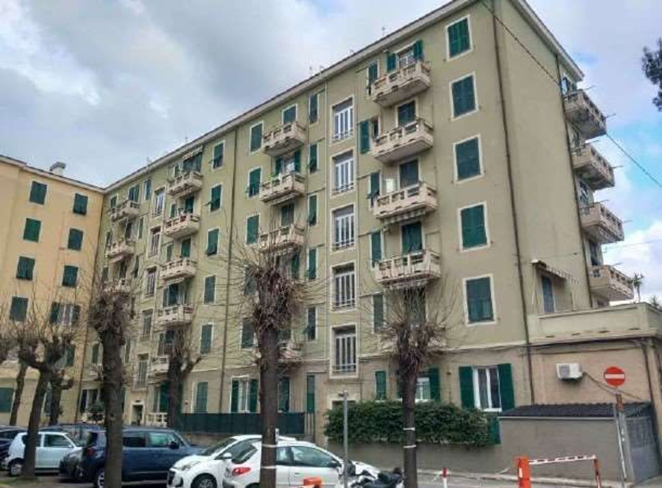 3 Schlafzimmer Wohnung in Genoa, Italy, Nr. 335725