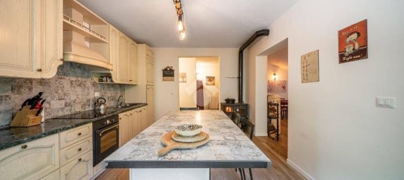 2 bedrooms Villa in Roveré Veronese, Italy No. 301858 3