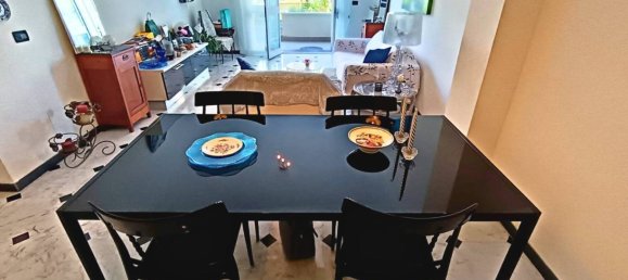 1 bedroom Apartment in Genoa, Italy No. 291765 11