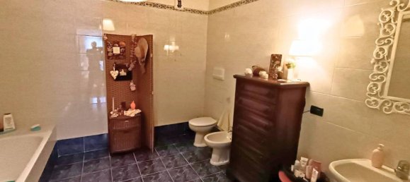 1 bedroom Apartment in Genoa, Italy No. 291765 18