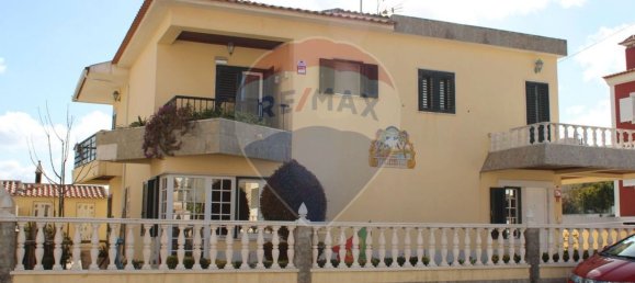 3 bedrooms House in Sintra, Portugal No. 167682 2