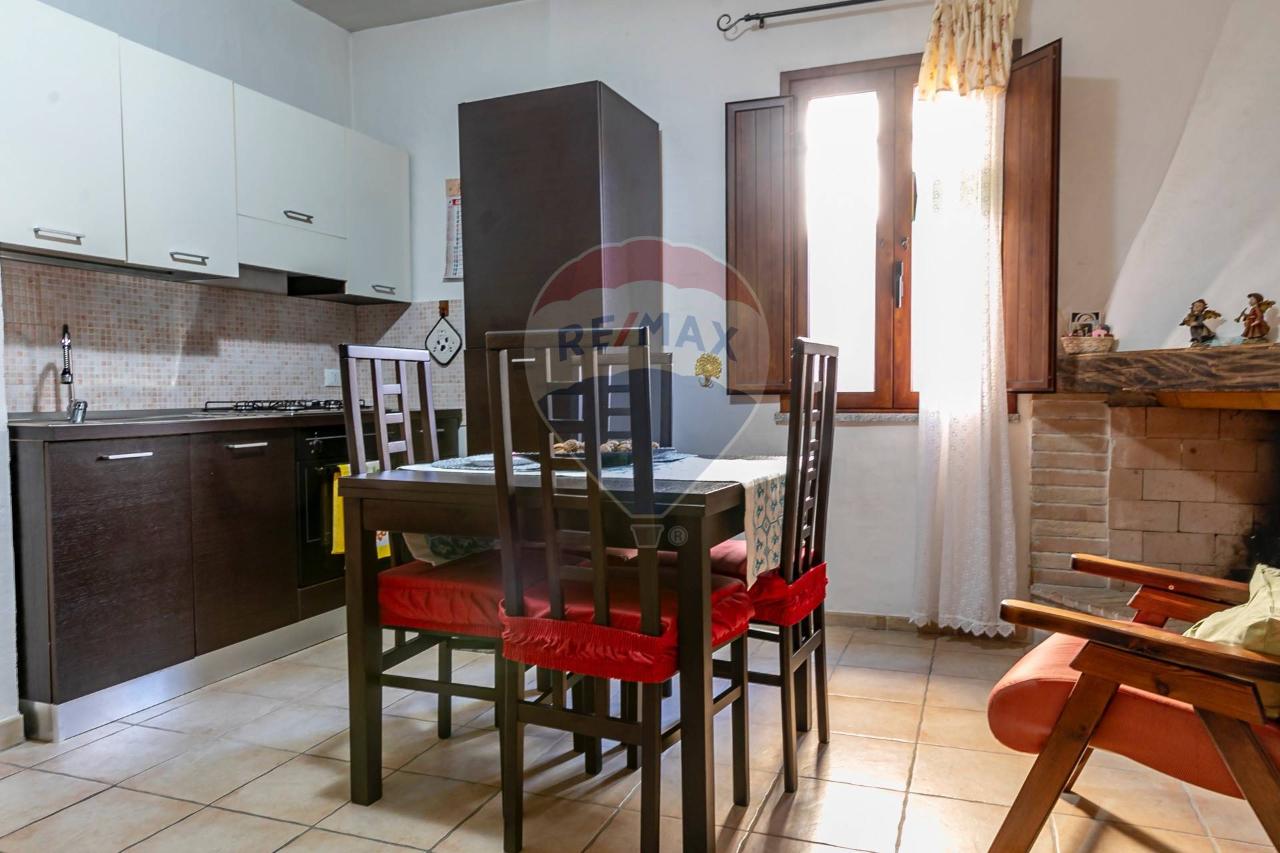 4 rooms House in Laconi, Italy No. 33502