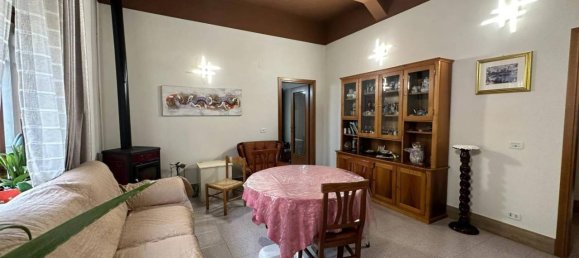 Apartamento de 4 habitaciónes en Avezzano, Italy No. 33663 2