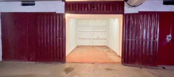 15m² Garage in Rome, Italy No. 27833 2