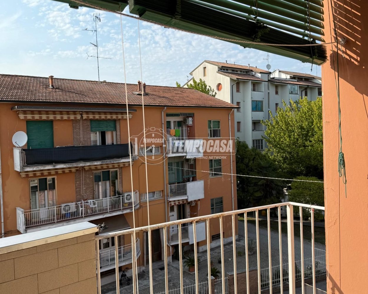 3 rooms Apartment in Cento, Italy No. 305099