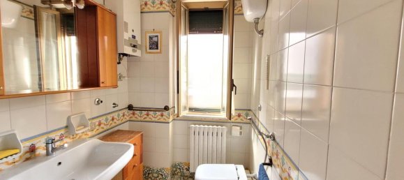 Apartamento de 3 dormitorios en Airola, Italy No. 329168 26