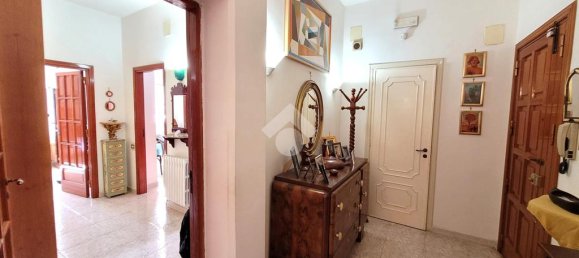 Apartamento de 3 dormitorios en Airola, Italy No. 329168 16