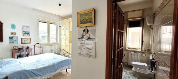Apartamento de 3 dormitorios en Airola, Italy No. 329168 21
