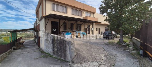 1600m² Warehouse in Castellalto, Italy No. 229797 5