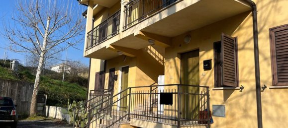 3 rooms Apartment in Rende, Italy No. 184849 3