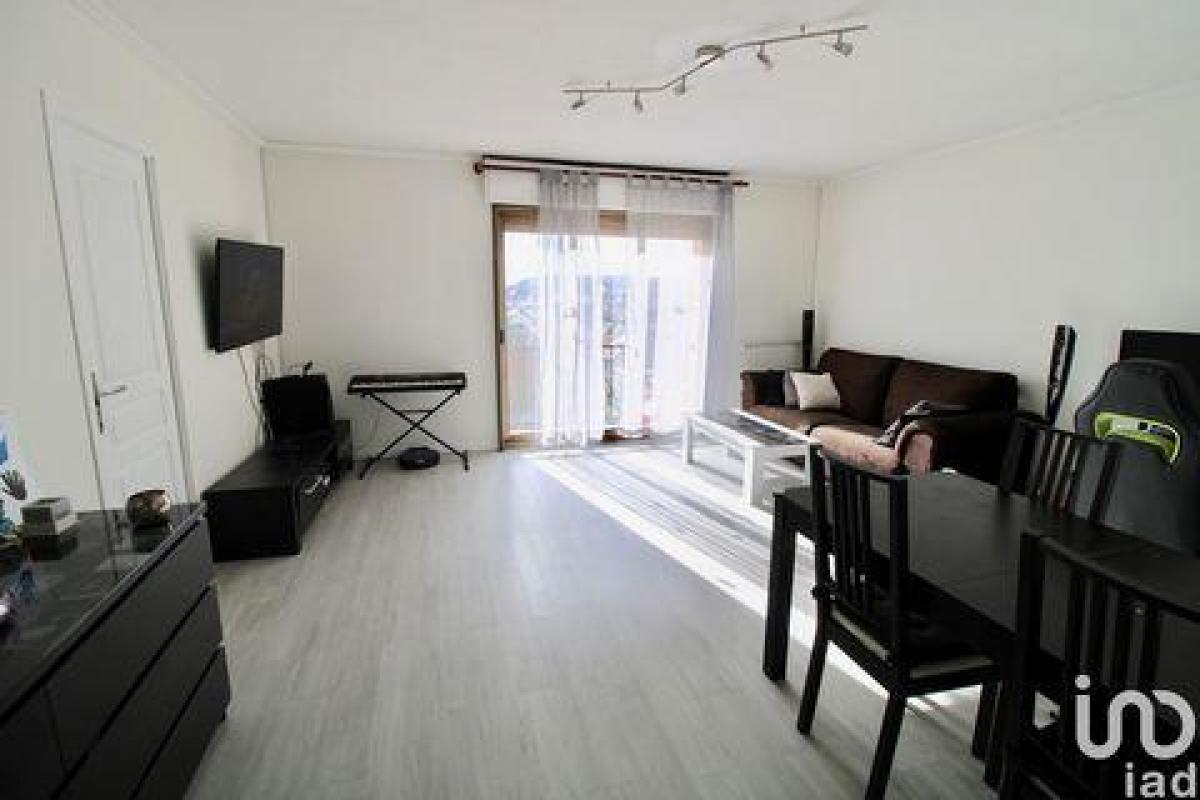 شقة 3 غرف نوم  في Gagny, France رقم 30289