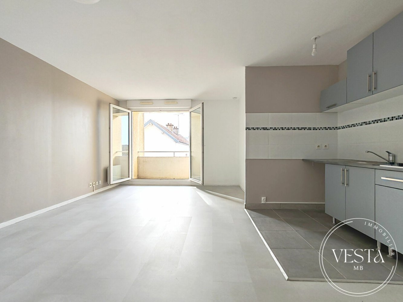 1 bedroom Apartment in Dijon, France No. 43265