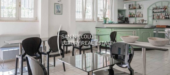 5 rooms Commercial property in Forte dei Marmi, Italy No. 210027 11