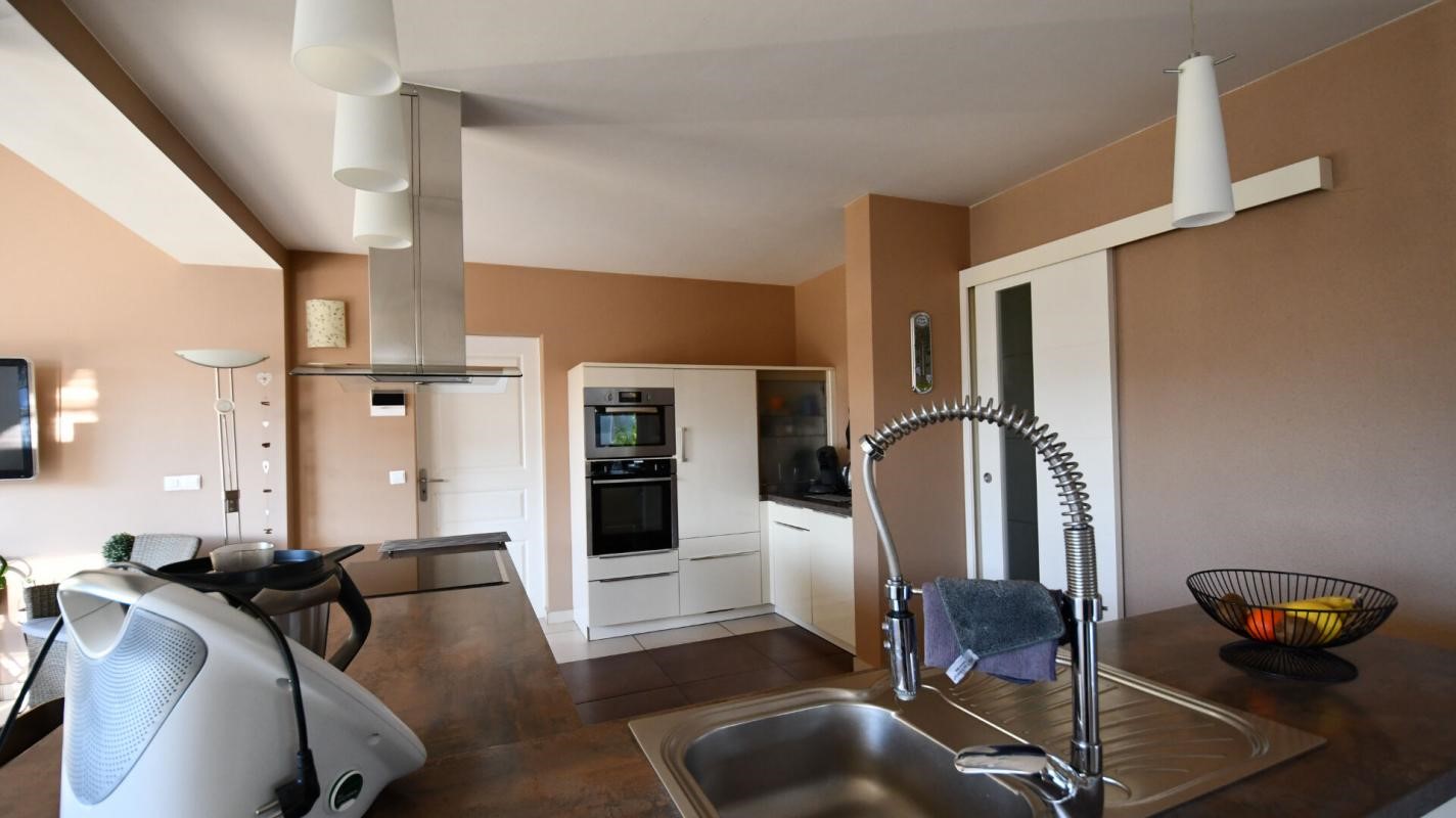 4 غرف نوم فيلا في Saint-Fiacre-sur-Maine, France رقم 102947