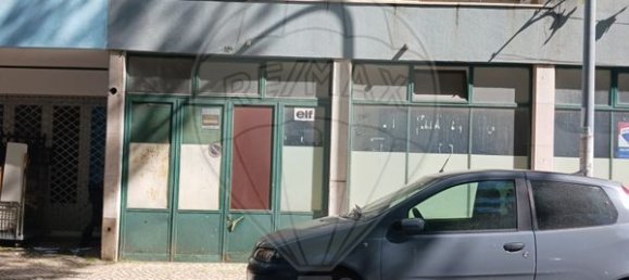 Gewerbliche Immobilie in Oeiras, Portugal 175m², Nr. 69217 11