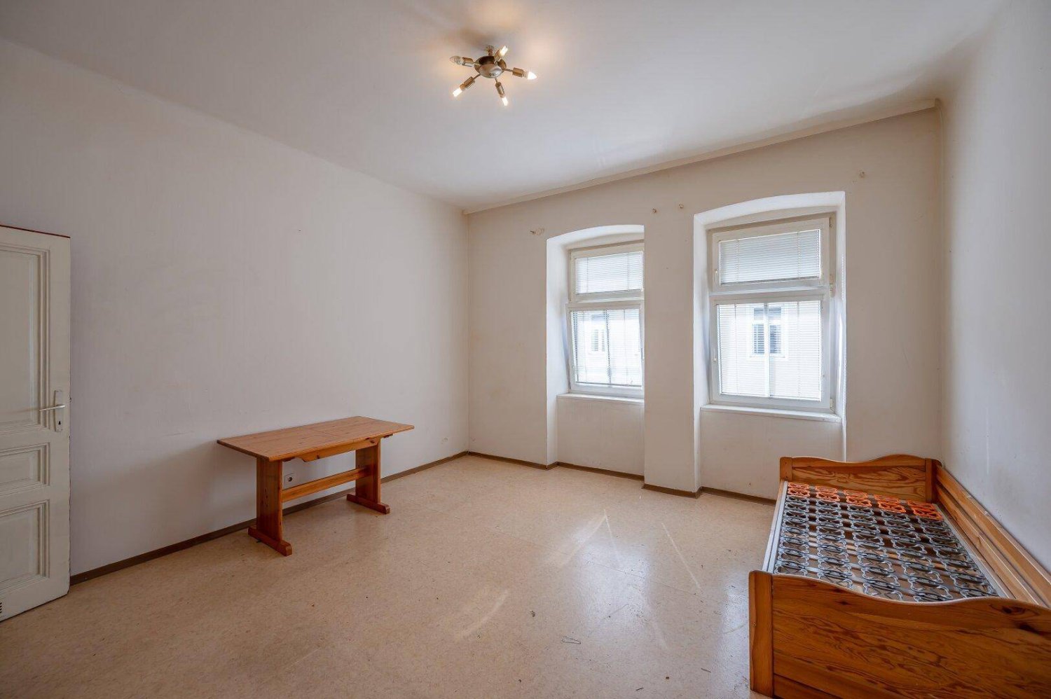 Estudio en Hernals, Austria No. 217909