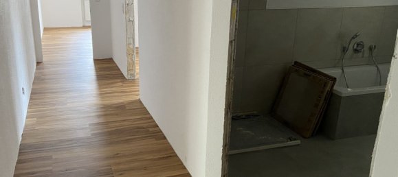 Квартира с 3 комнатами в Neustadt an der Aisch, Германия № 59459 3