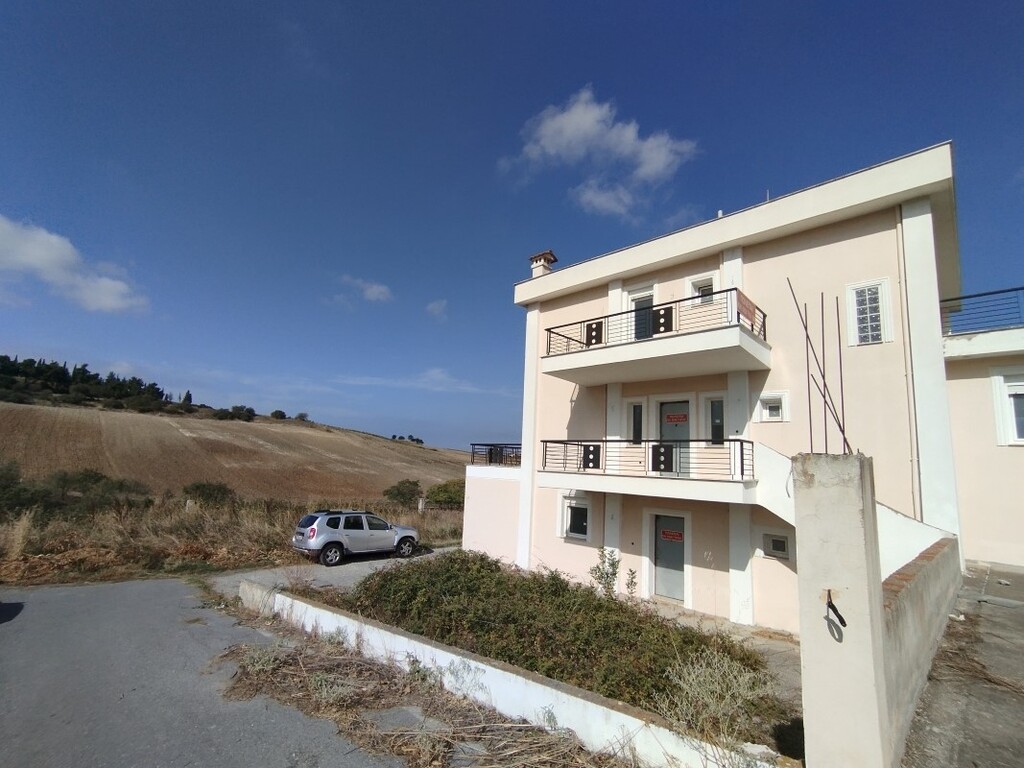4 غرف نوم Property في Thermi, Greece رقم 2806