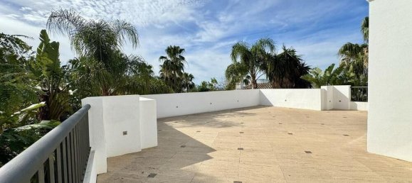 4 bedrooms House in Marbella, Spain No. 98928 9