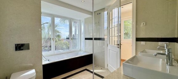 4 bedrooms House in Marbella, Spain No. 98928 11