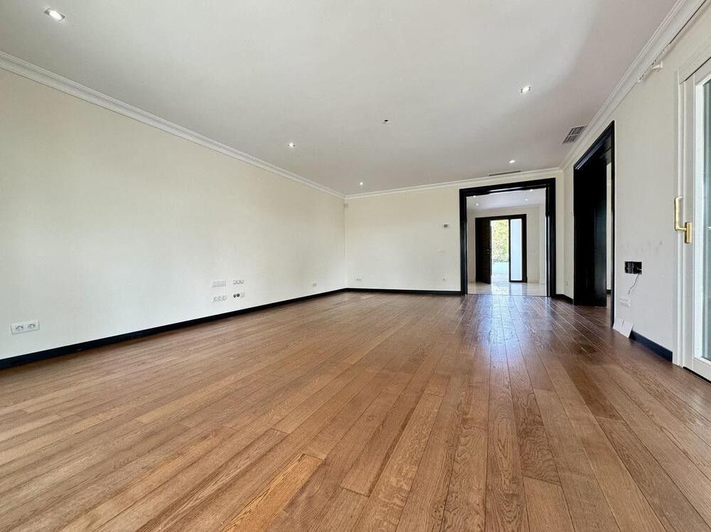 4 bedrooms House in Marbella, Spain No. 98928