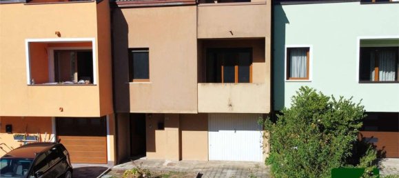 8 rooms House in Pergine Valsugana, Italy No. 79377 4