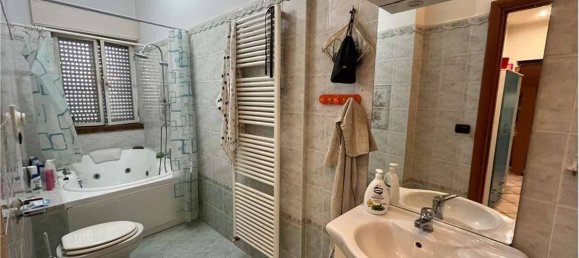 2 bedrooms Apartment in Piacenza, Italy No. 345753 4