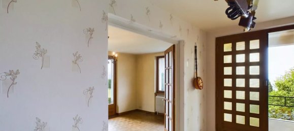 4 bedrooms House in Saint-Paul-en-Chablais, France No. 269582 16