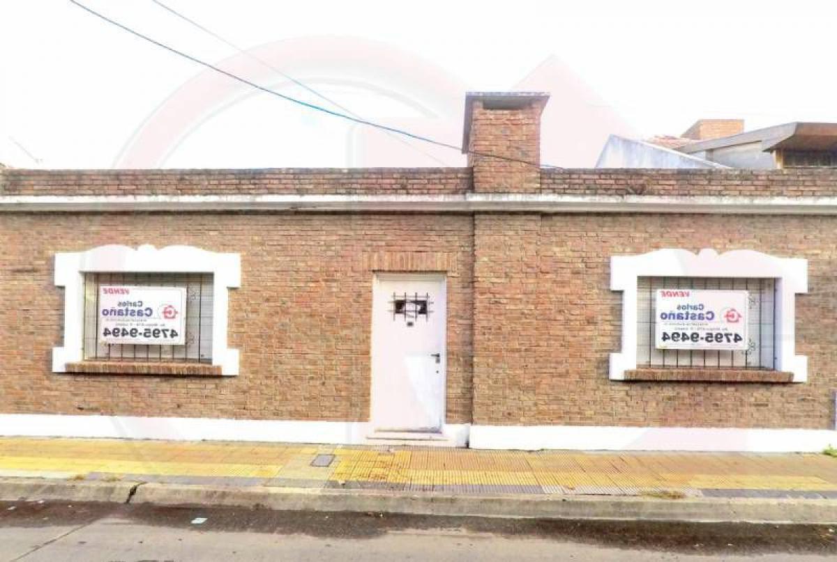 2 bedrooms House in Vicente Lopez, Argentina No. 16114