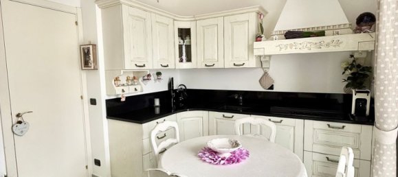 5 bedrooms Apartment in Ragusa, Italy No. 355889 7