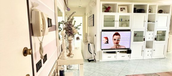 5 bedrooms Apartment in Ragusa, Italy No. 355889 2