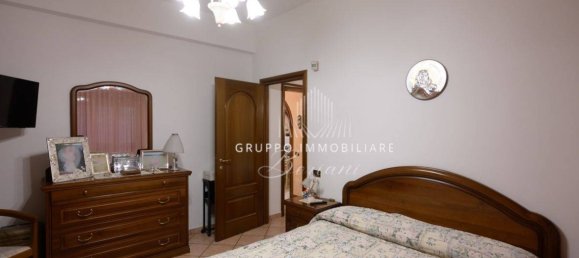 Квартира с 2 спальнями в Рим, Италия № 196427 18