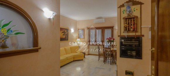 Квартира с 2 спальнями в Рим, Италия № 196427 7